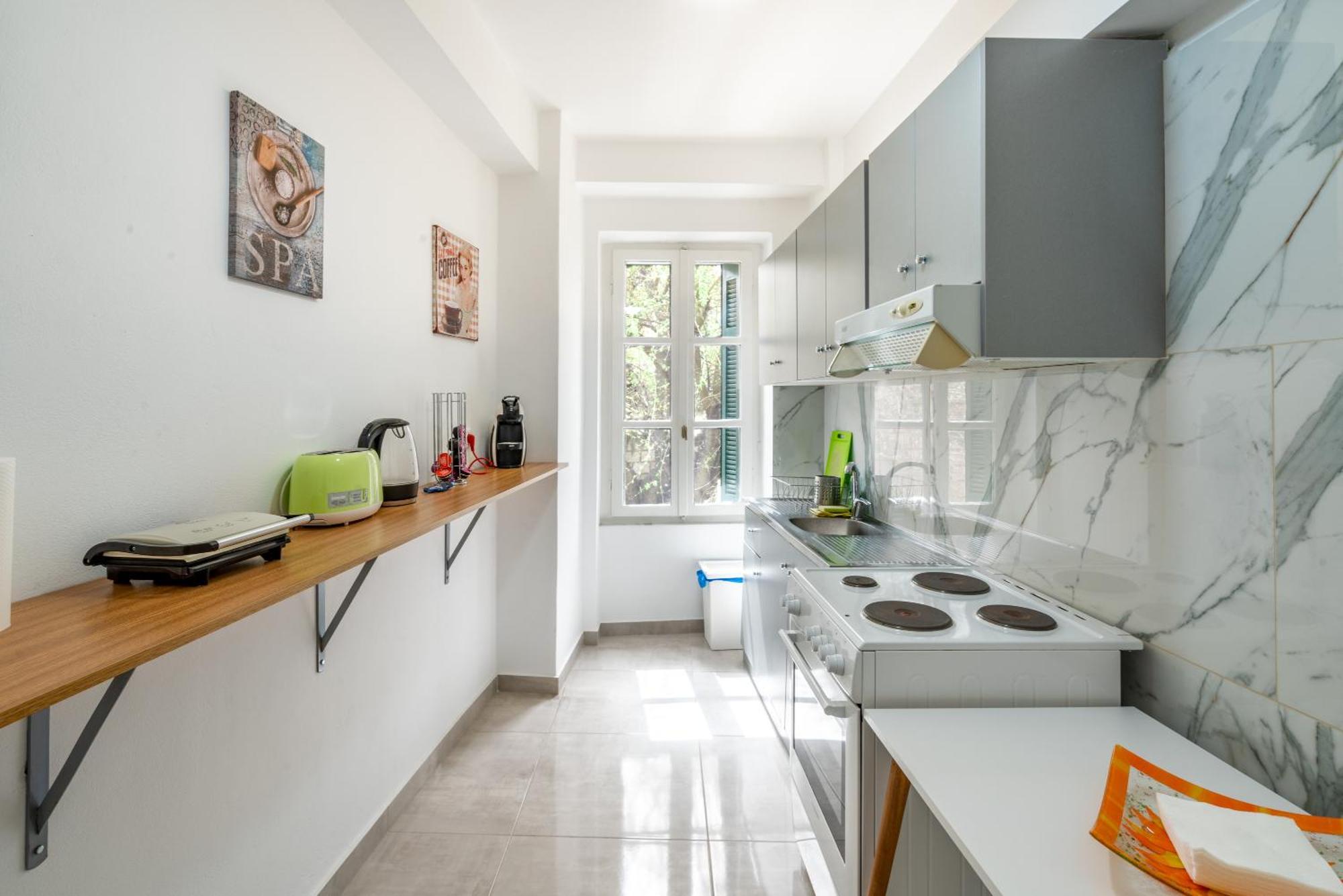 Psiri Gem From In Vivo Apartments- Spacious 1St Floor Apartment With Balcony In Athens' Historic Center 외부 사진